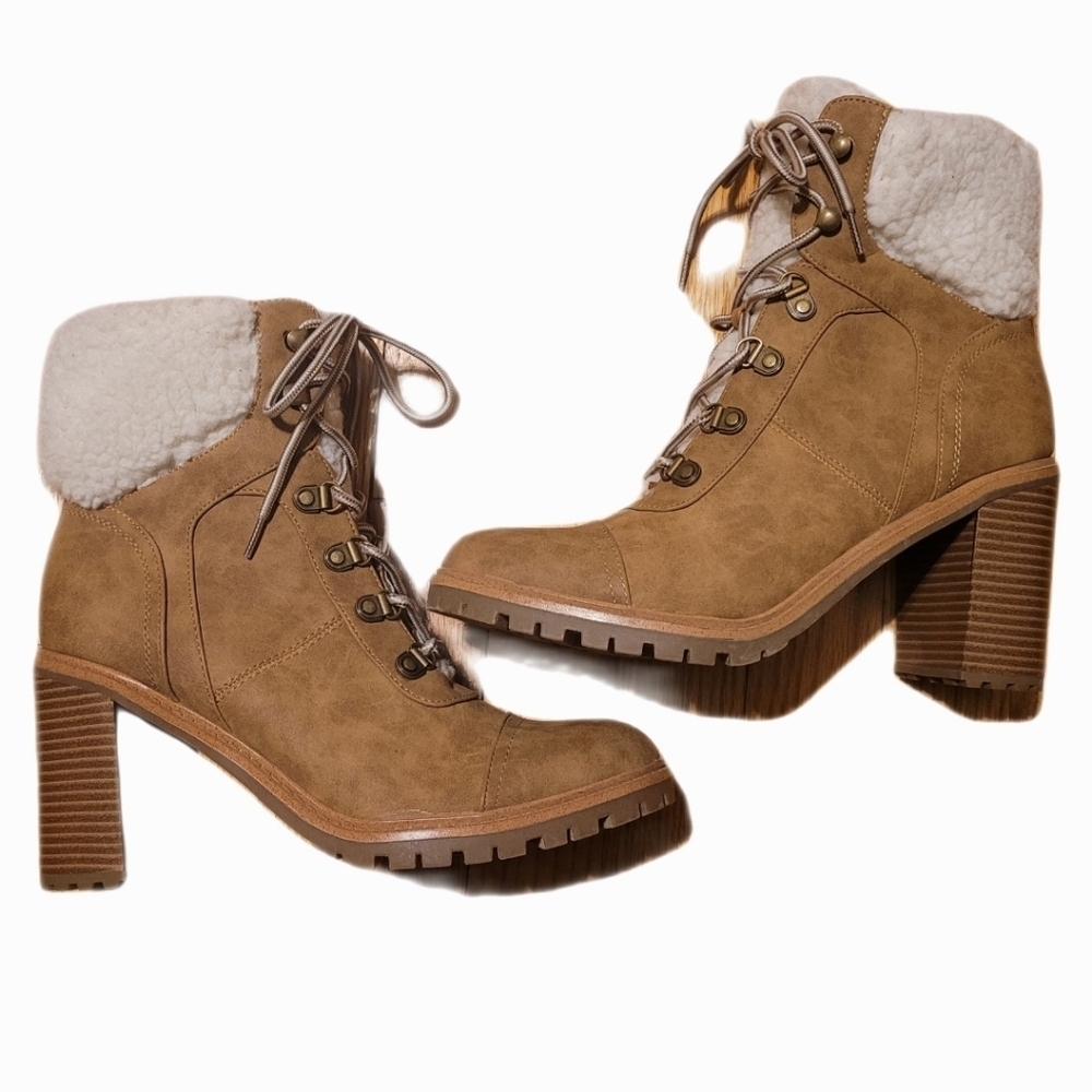 Nine West Penni Tan Chunky Heel Boots with Sherpa Fur Collar And Tongue - Picture 5 of 5